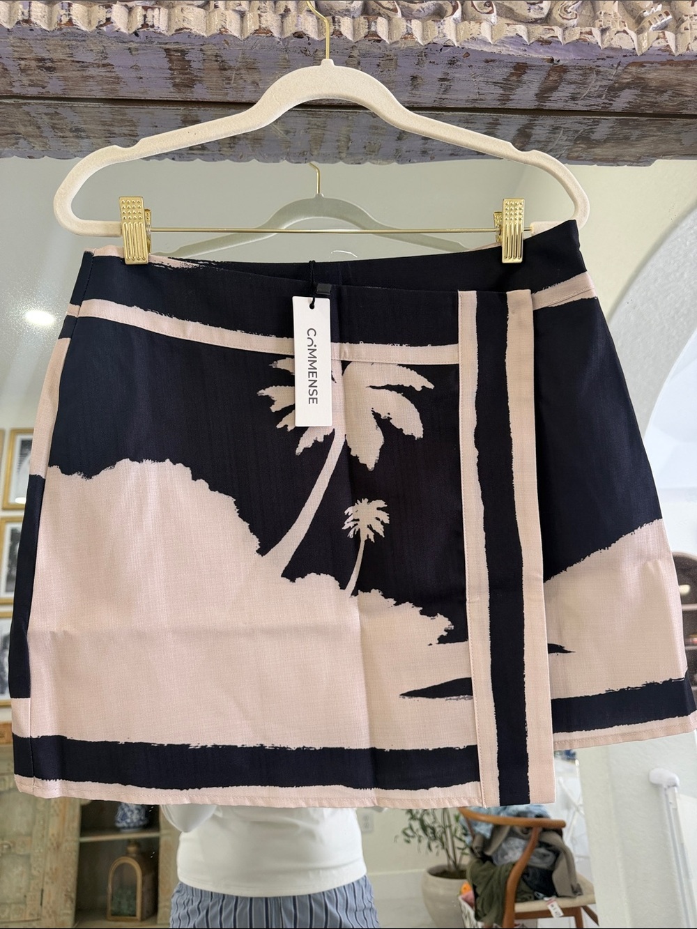 NWT Commense Black & Cream Palm Print Mini Skirt